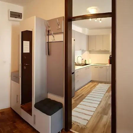 Apartment Emina
